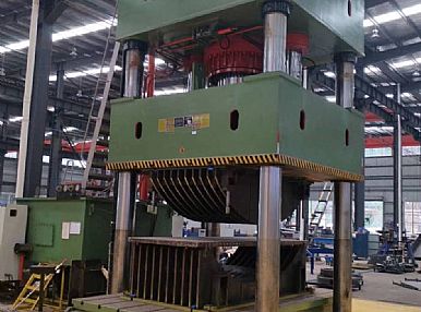 四柱液壓機(jī)